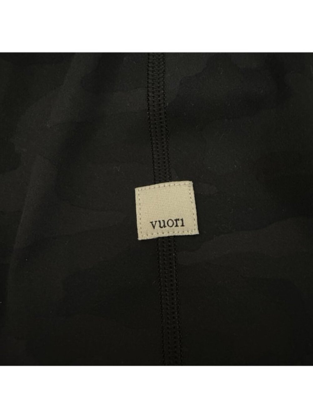 Vuori Daily Leggings Women’s Size M Black Camo Hight Rise Stretch VW323 - Picture 5 of 10